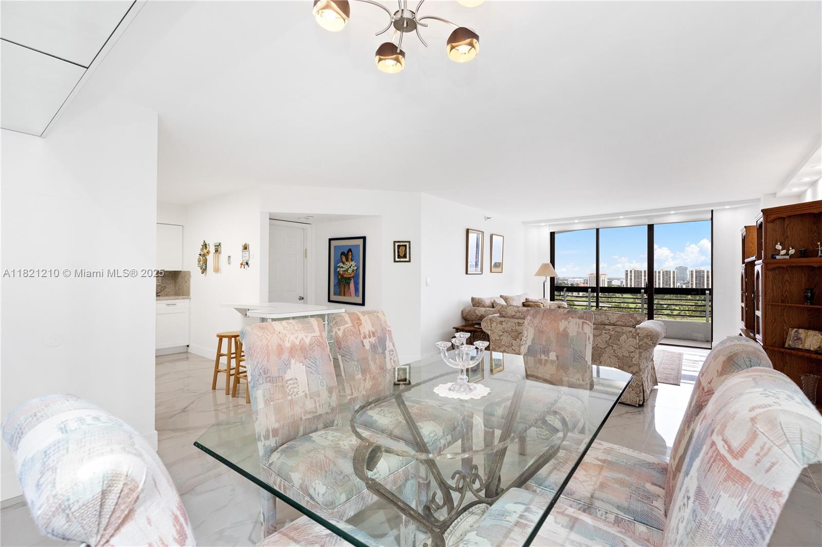 MYSTIC POINTE TOWER 500 C - Residential