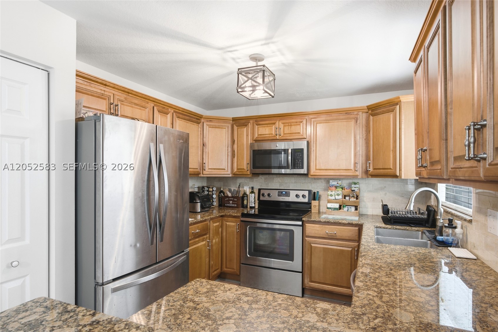 PEMBROKE ISLES 1 - Residential Lease