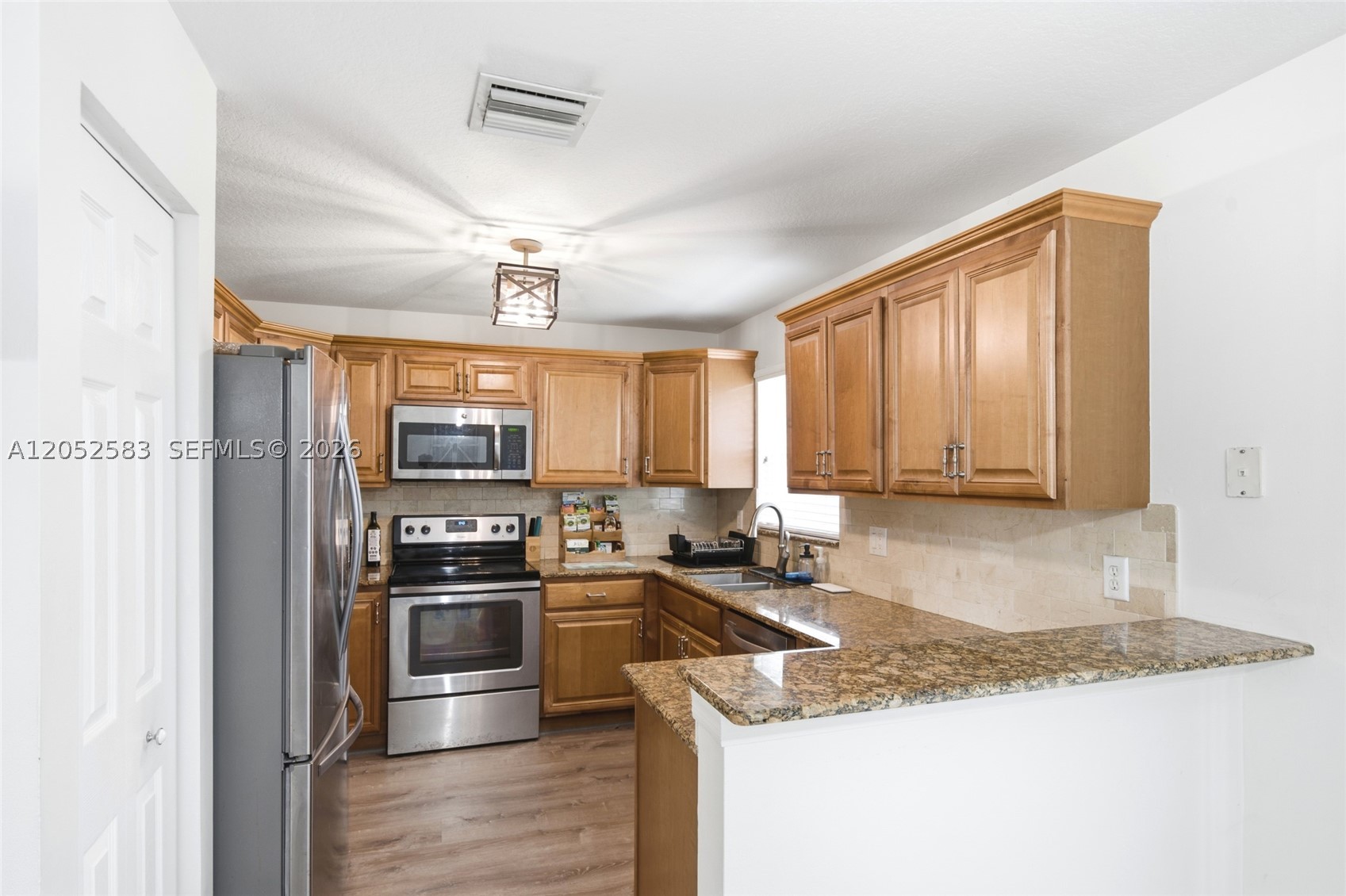PEMBROKE ISLES 1 - Residential Lease