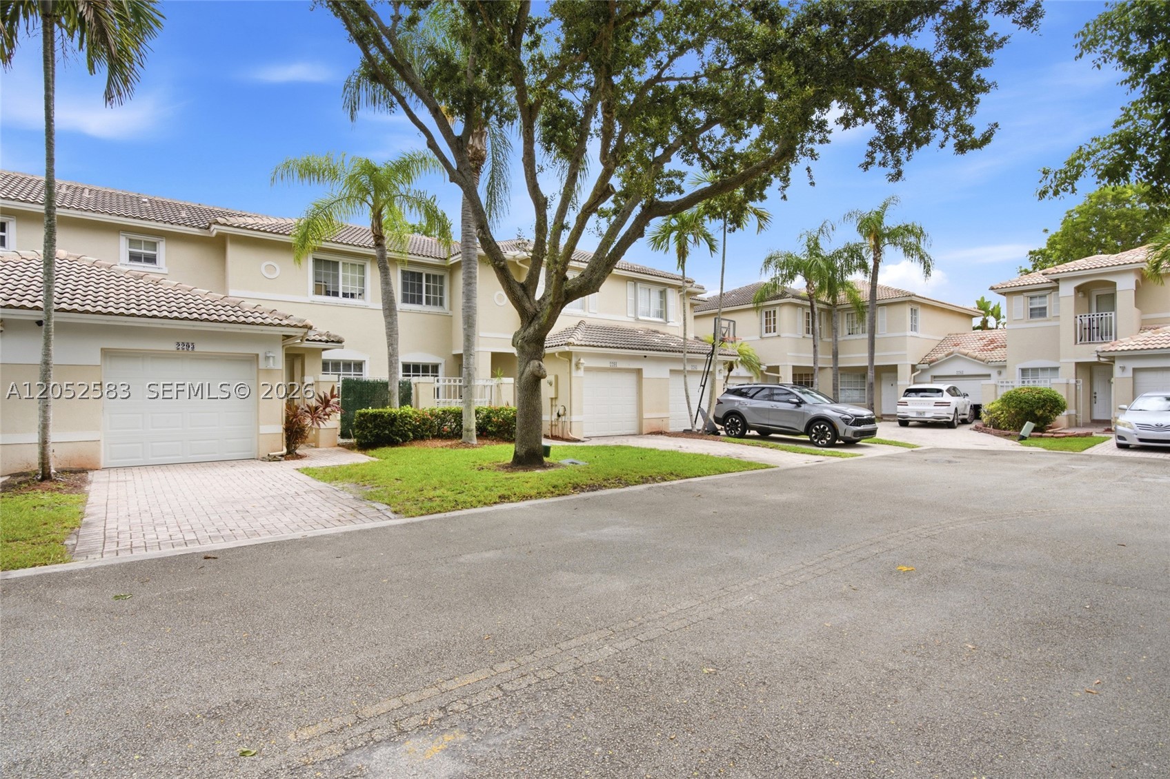 PEMBROKE ISLES 1 - Residential Lease