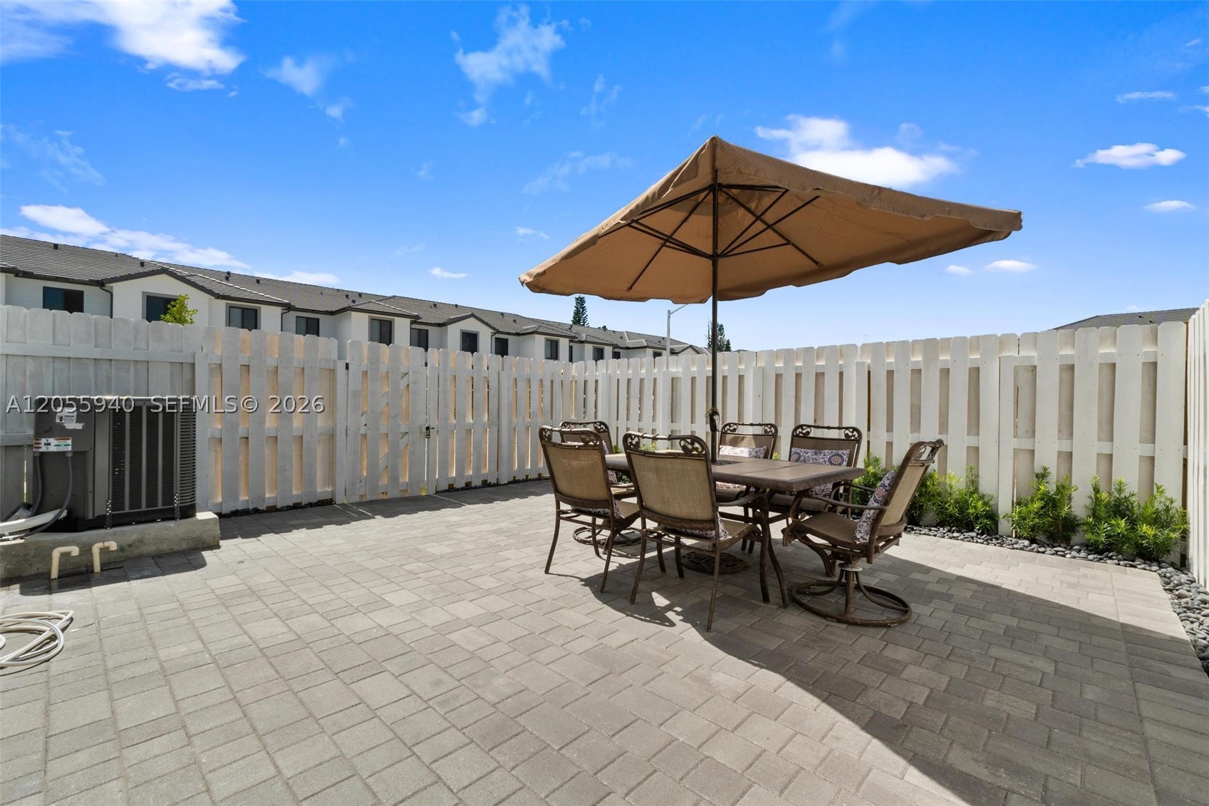 CENTURY PARK SQUARE - Residential