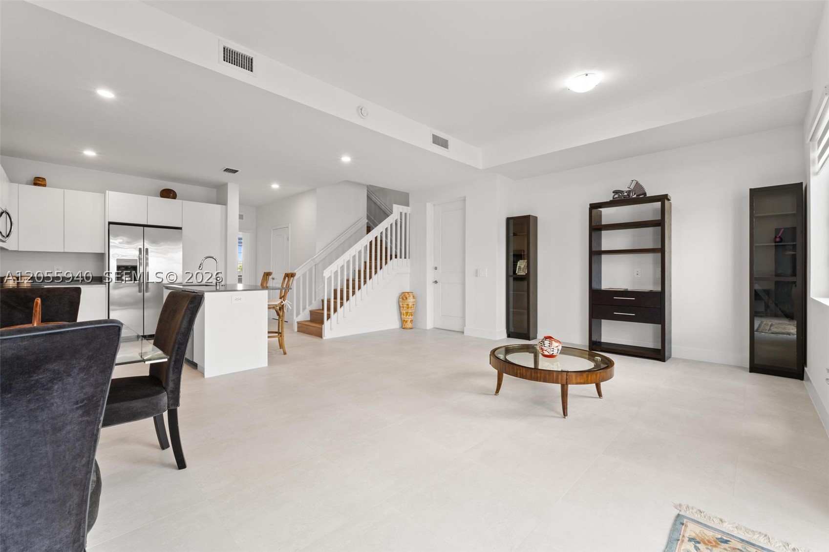 CENTURY PARK SQUARE - Residential