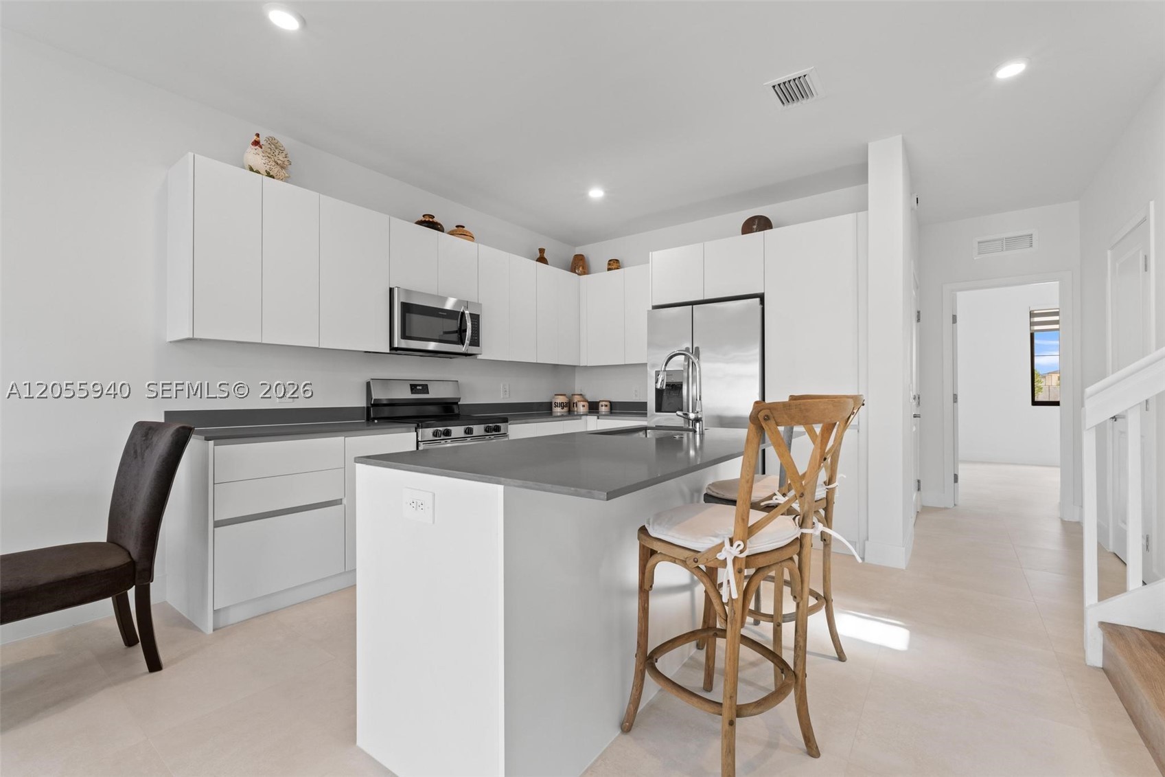 CENTURY PARK SQUARE - Residential