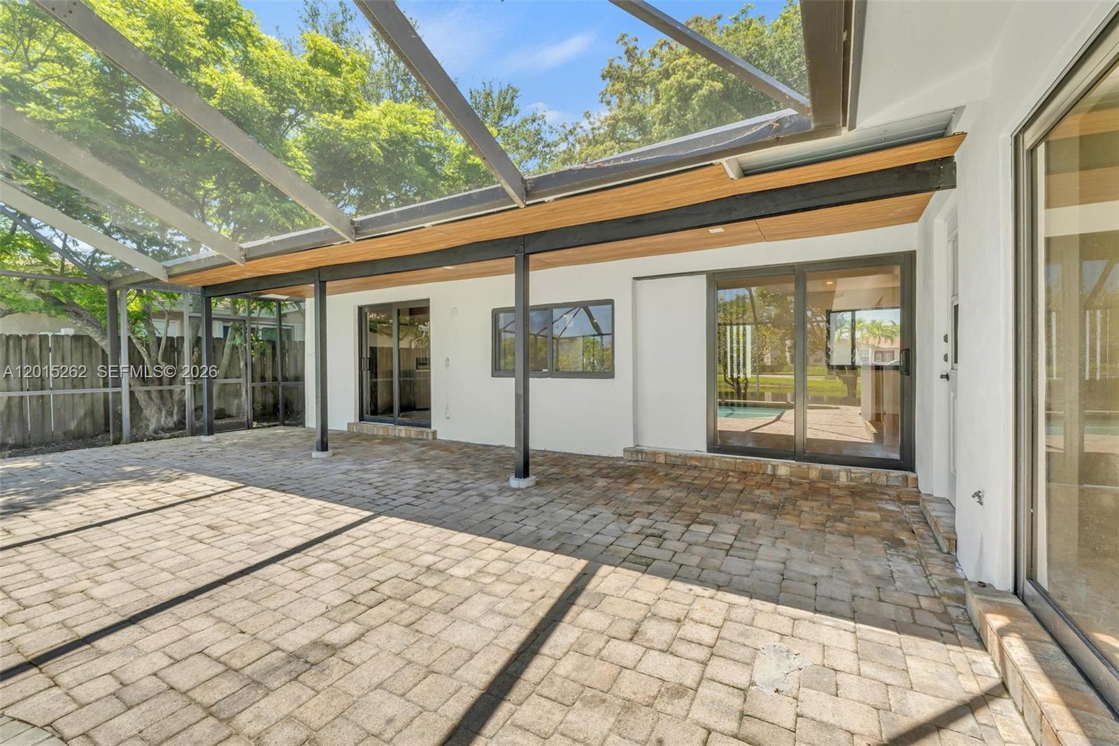 ARROWHEAD GOLF & TENNIS C - Residential
