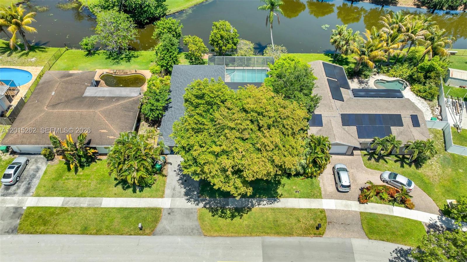ARROWHEAD GOLF & TENNIS C - Residential