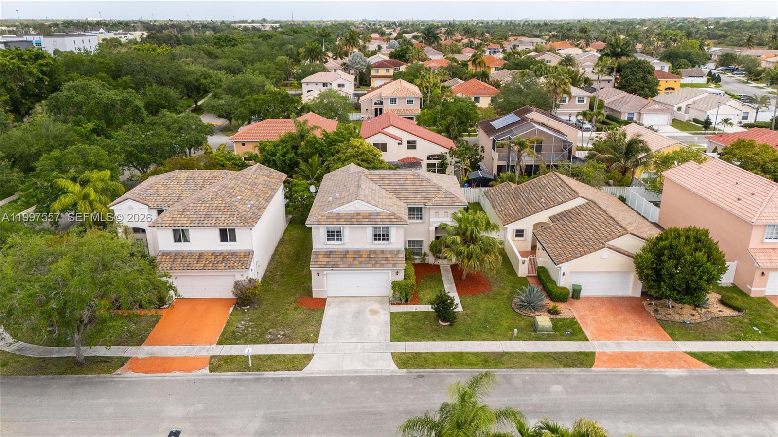 TWIN ACRES - Residential