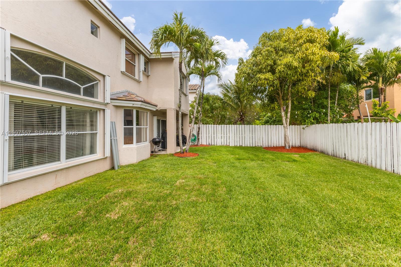 TWIN ACRES - Residential