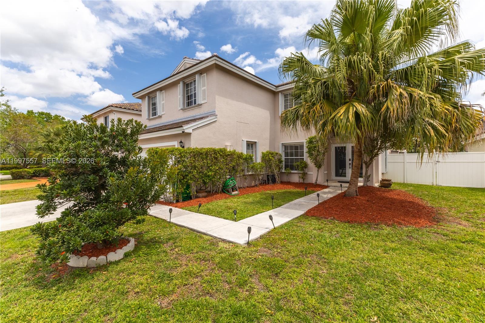 TWIN ACRES - Residential