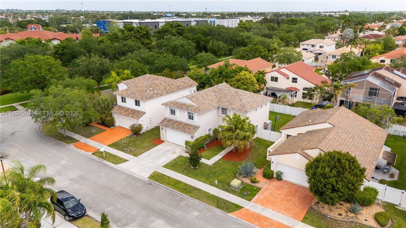 TWIN ACRES - Residential