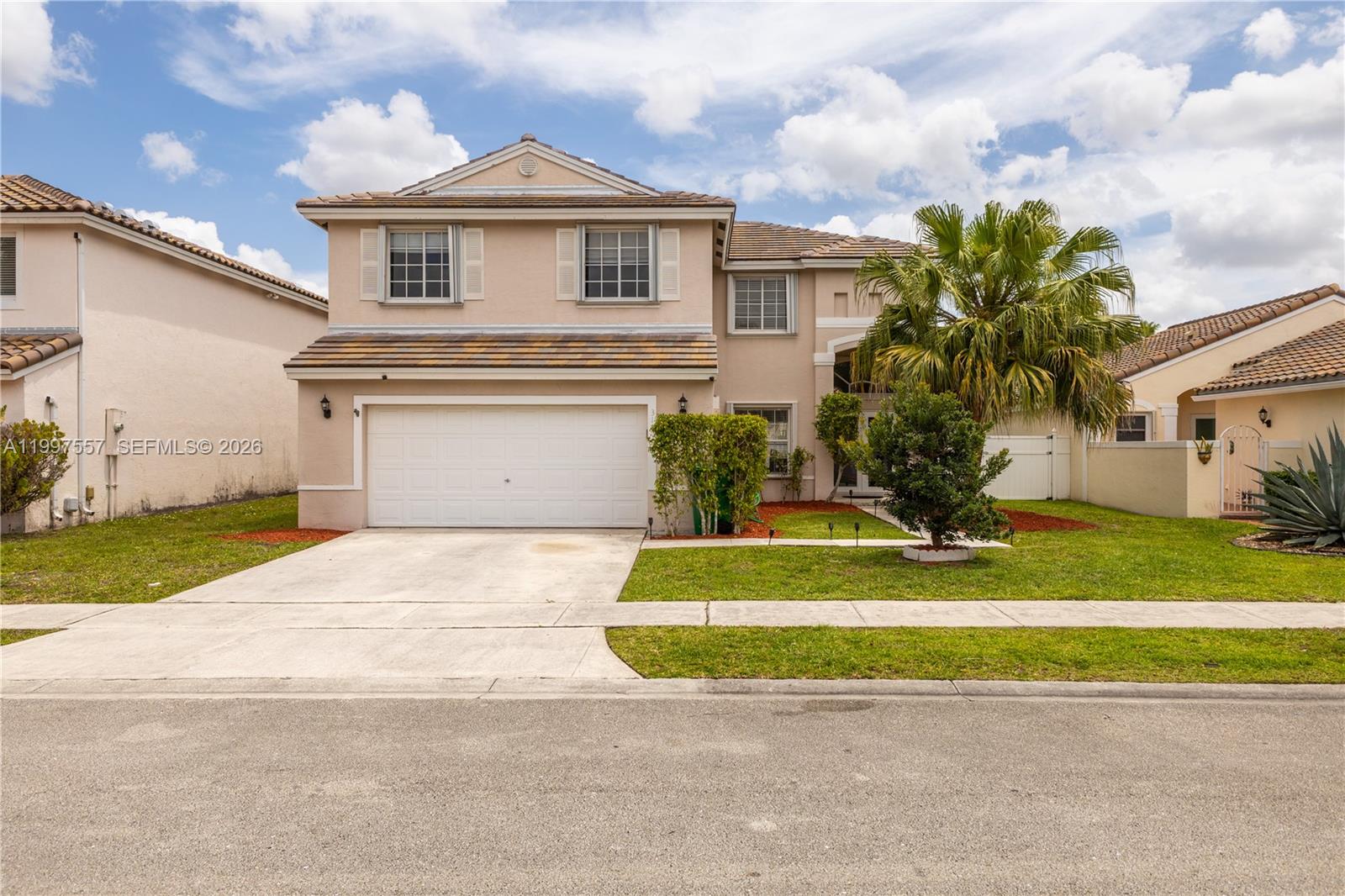 TWIN ACRES - Residential