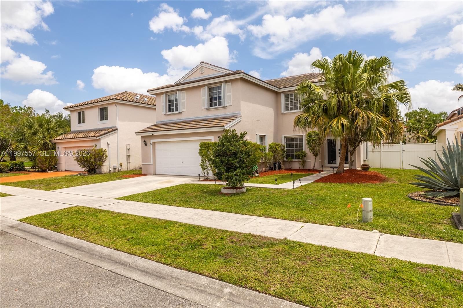 TWIN ACRES - Residential