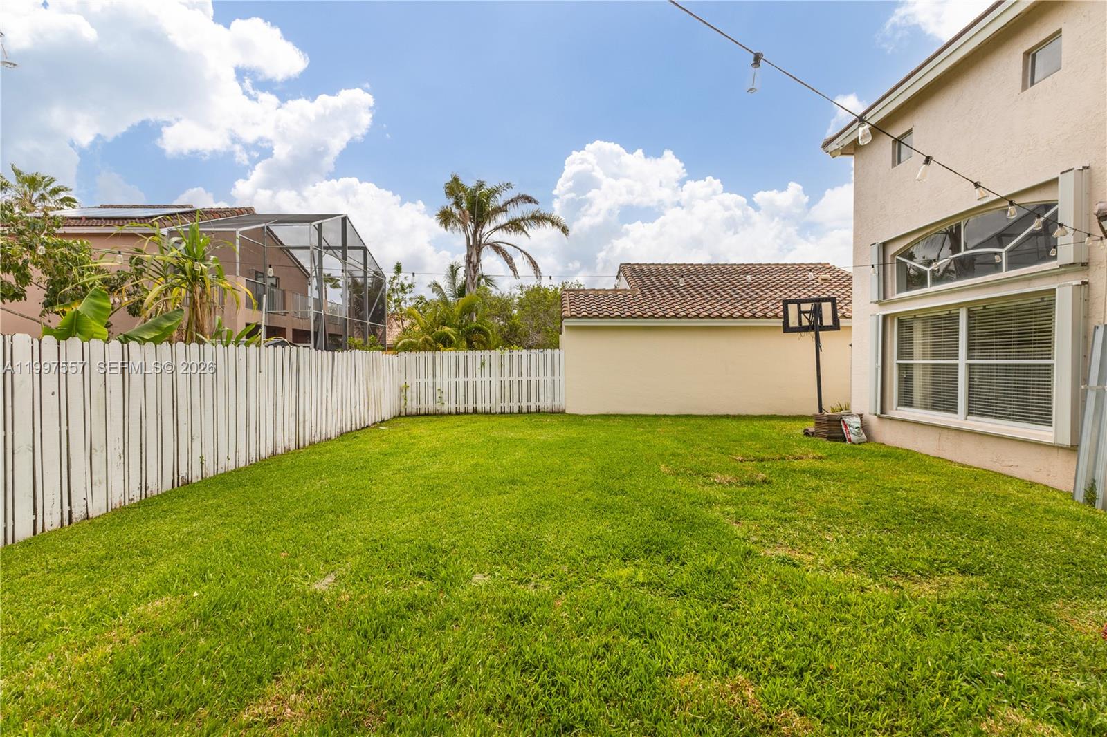 TWIN ACRES - Residential