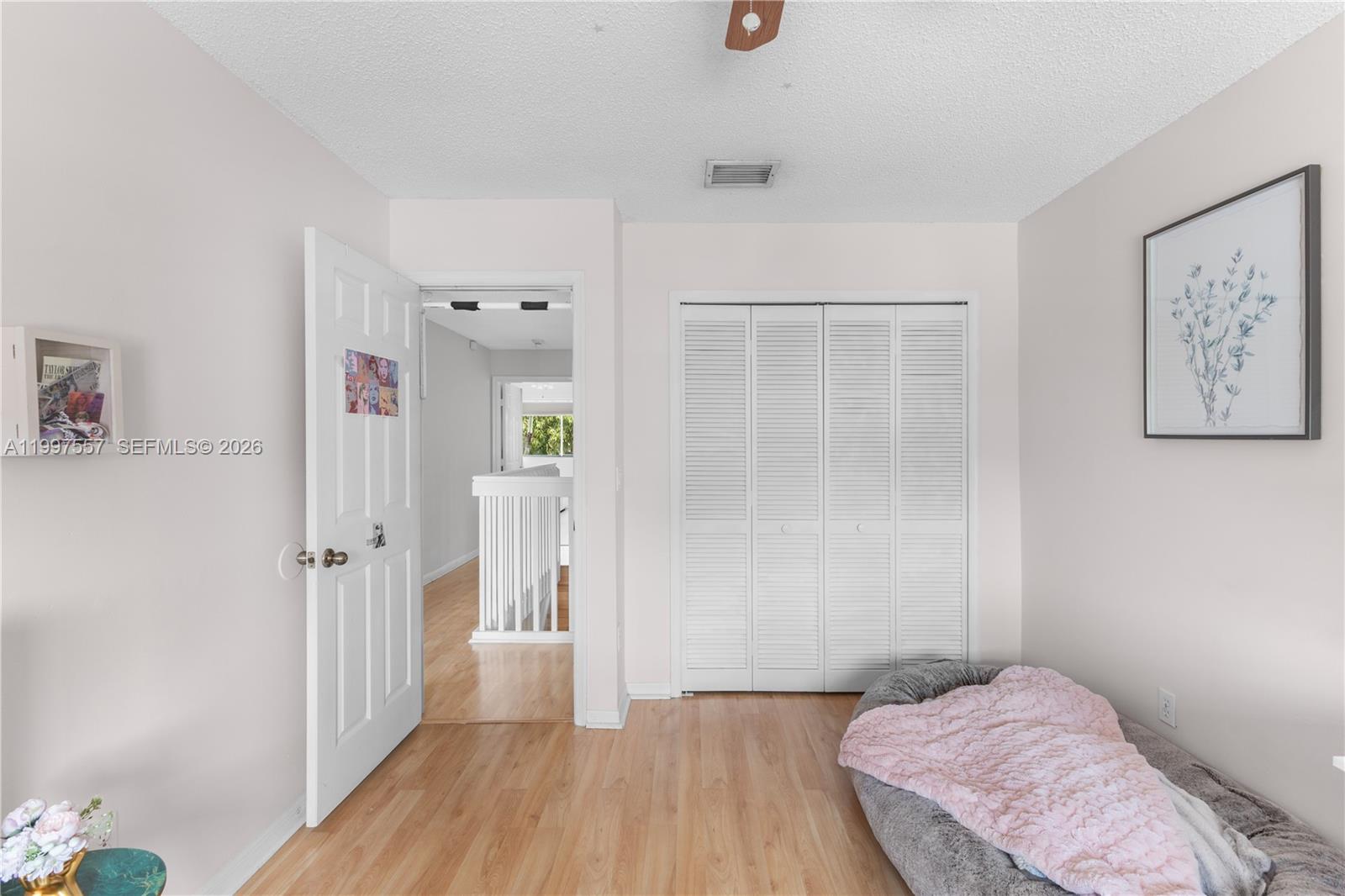 TWIN ACRES - Residential
