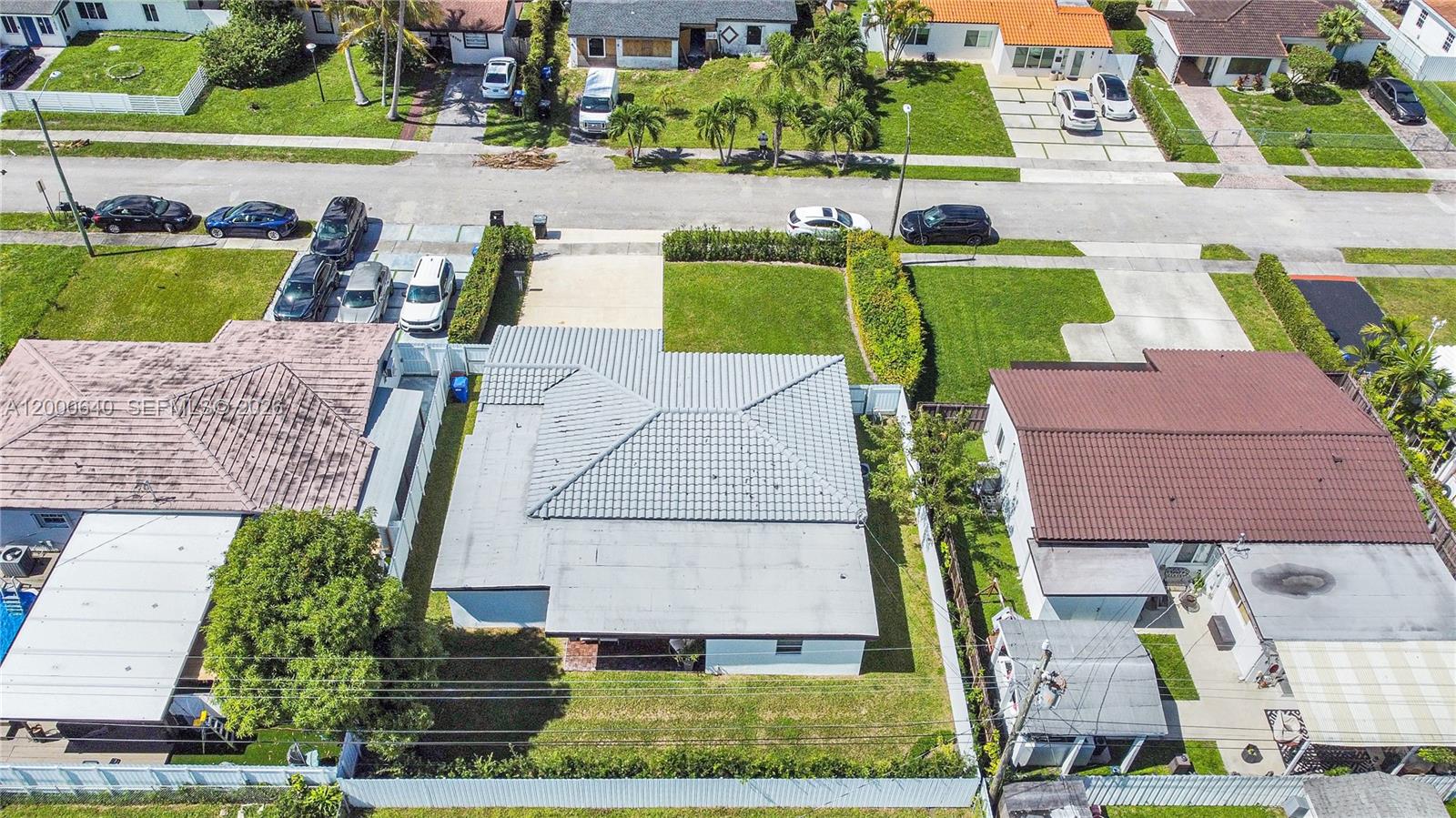 SUN RAY HOMES GREYNOLDS P - Residential Lease