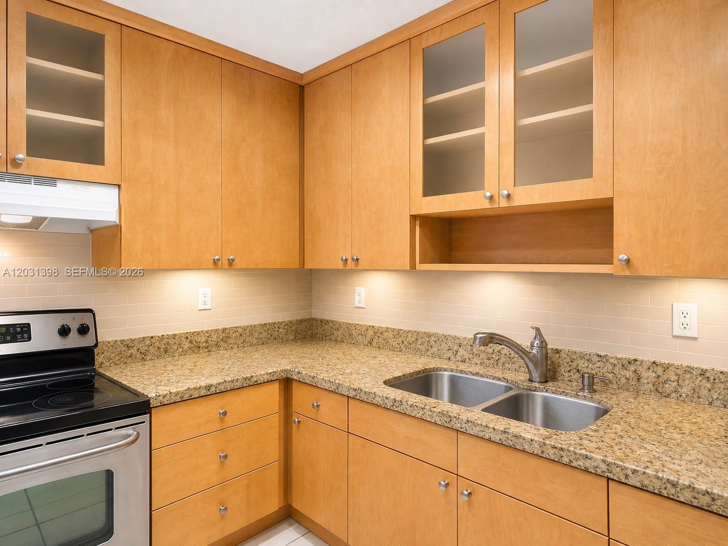 THE CASTILLE CONDO - Residential