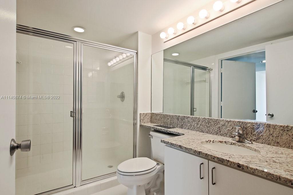 Yacht Club Brickell - Residential Lease