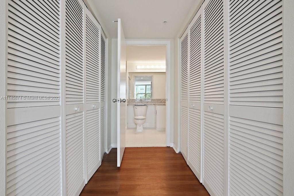 Yacht Club Brickell - Residential Lease