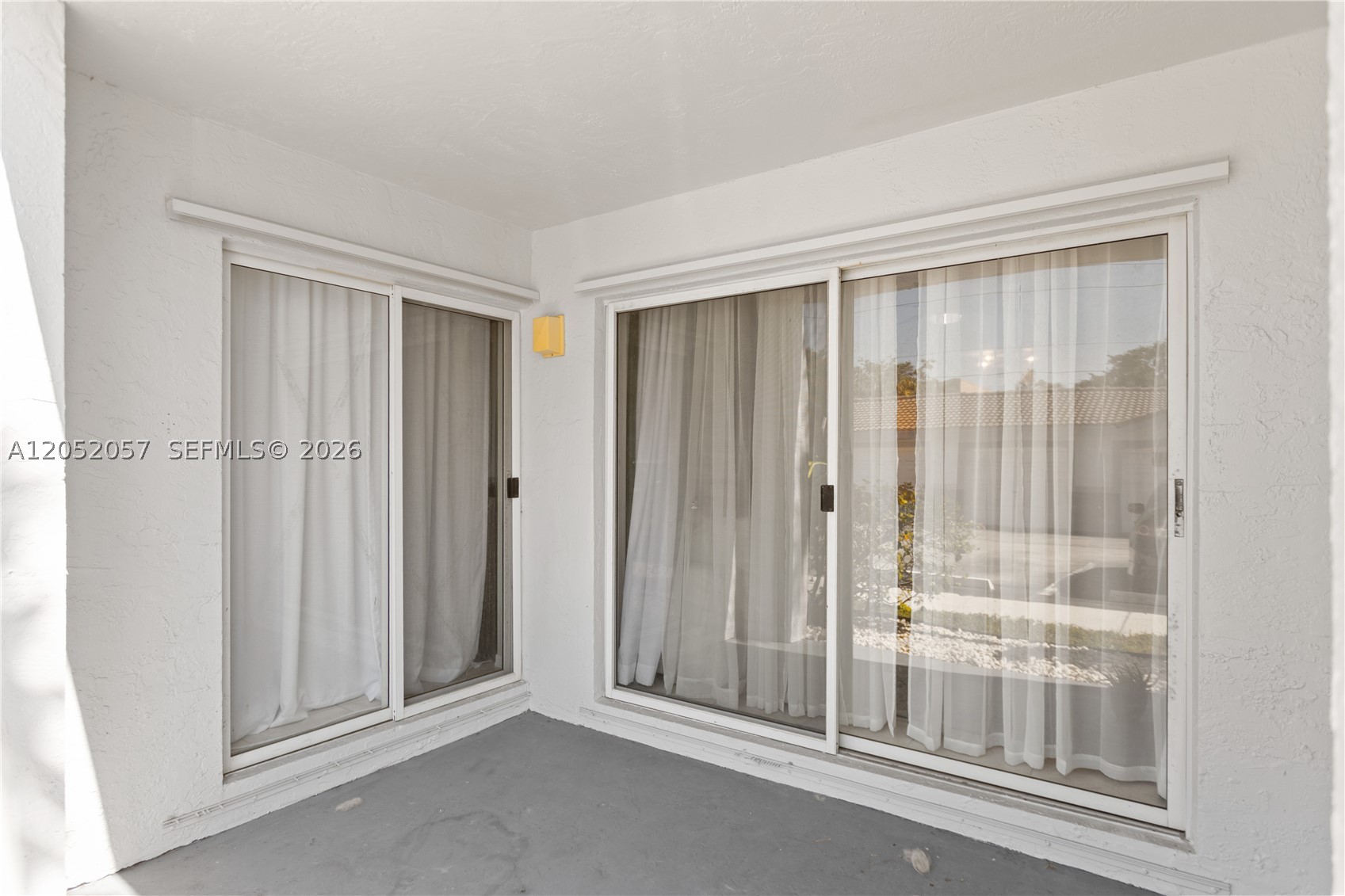 ROYAL GRAND CONDO - Residential Lease