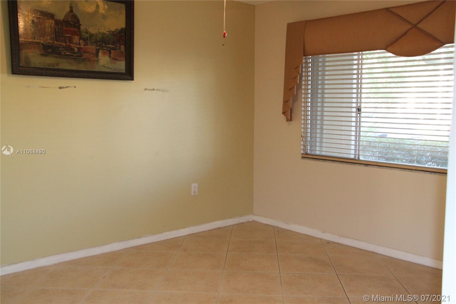 SUFFOLK AT CENTURY VILLAG - Residential Lease