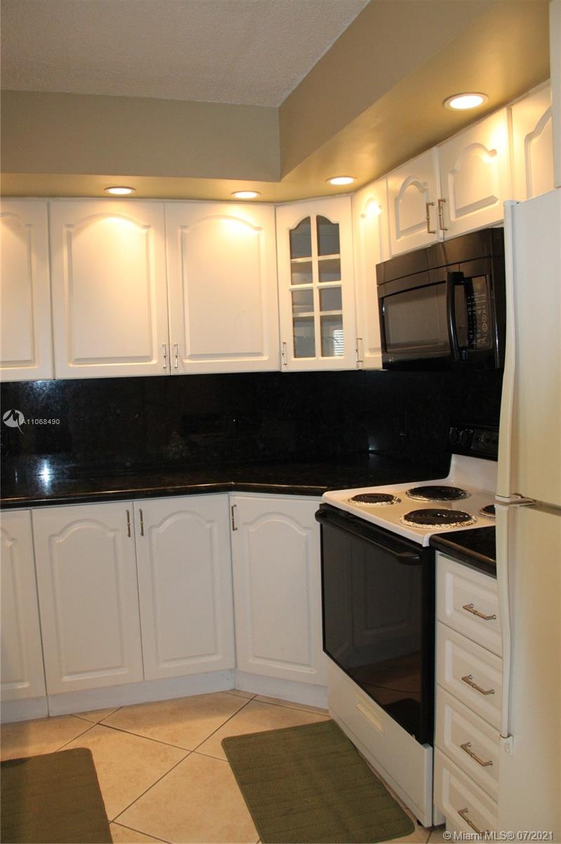 SUFFOLK AT CENTURY VILLAG - Residential Lease