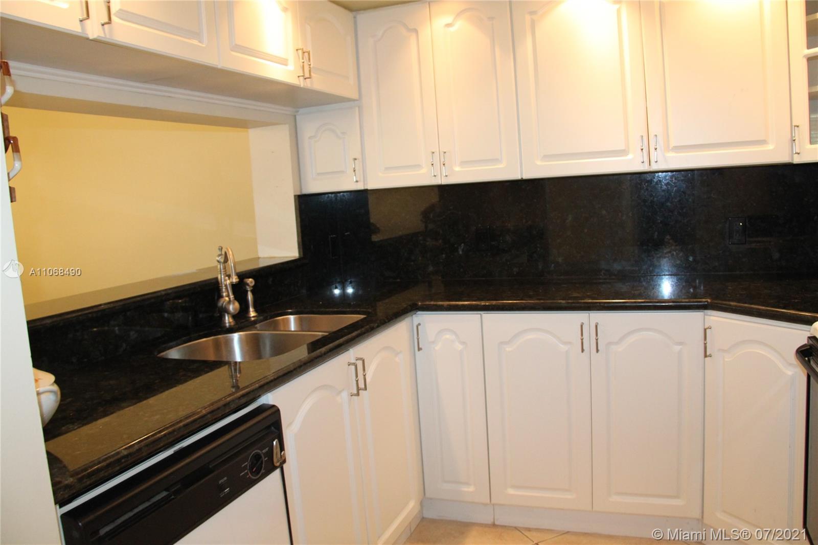 SUFFOLK AT CENTURY VILLAG - Residential Lease