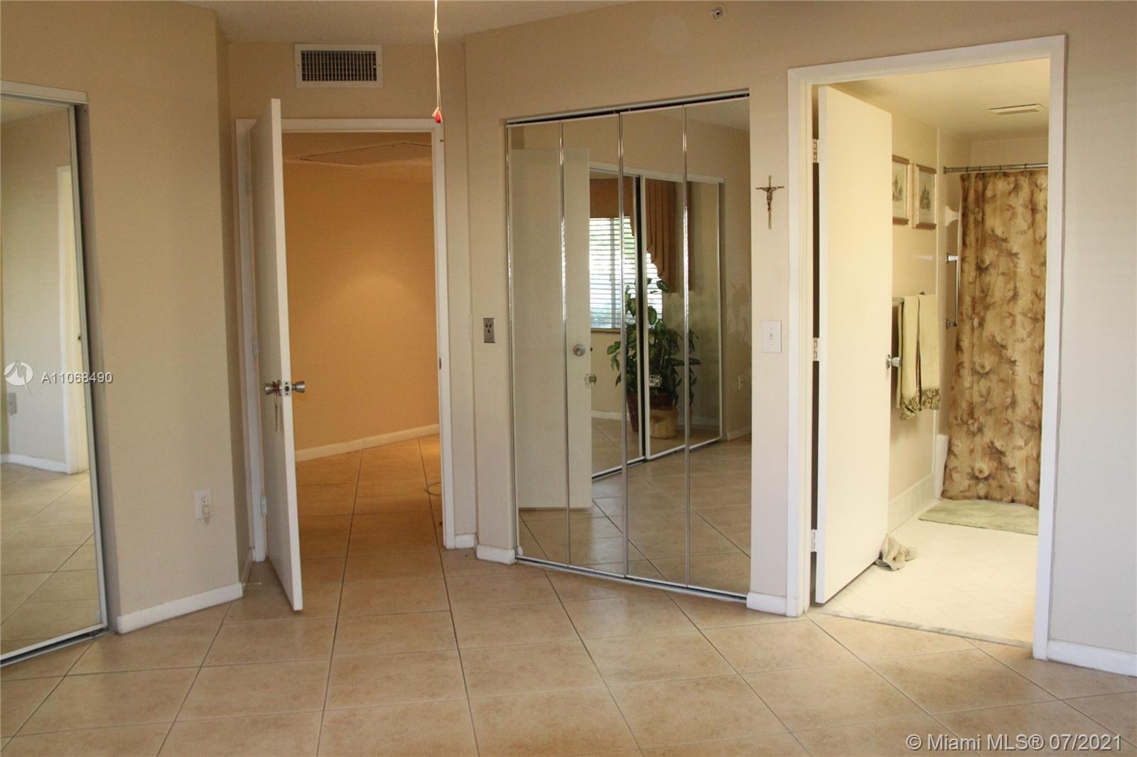 SUFFOLK AT CENTURY VILLAG - Residential Lease