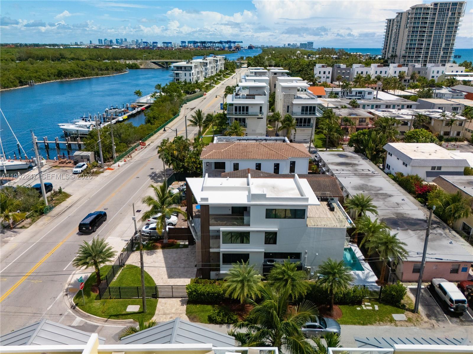 HOLLYWOOD CENTRAL BEACH - Residential