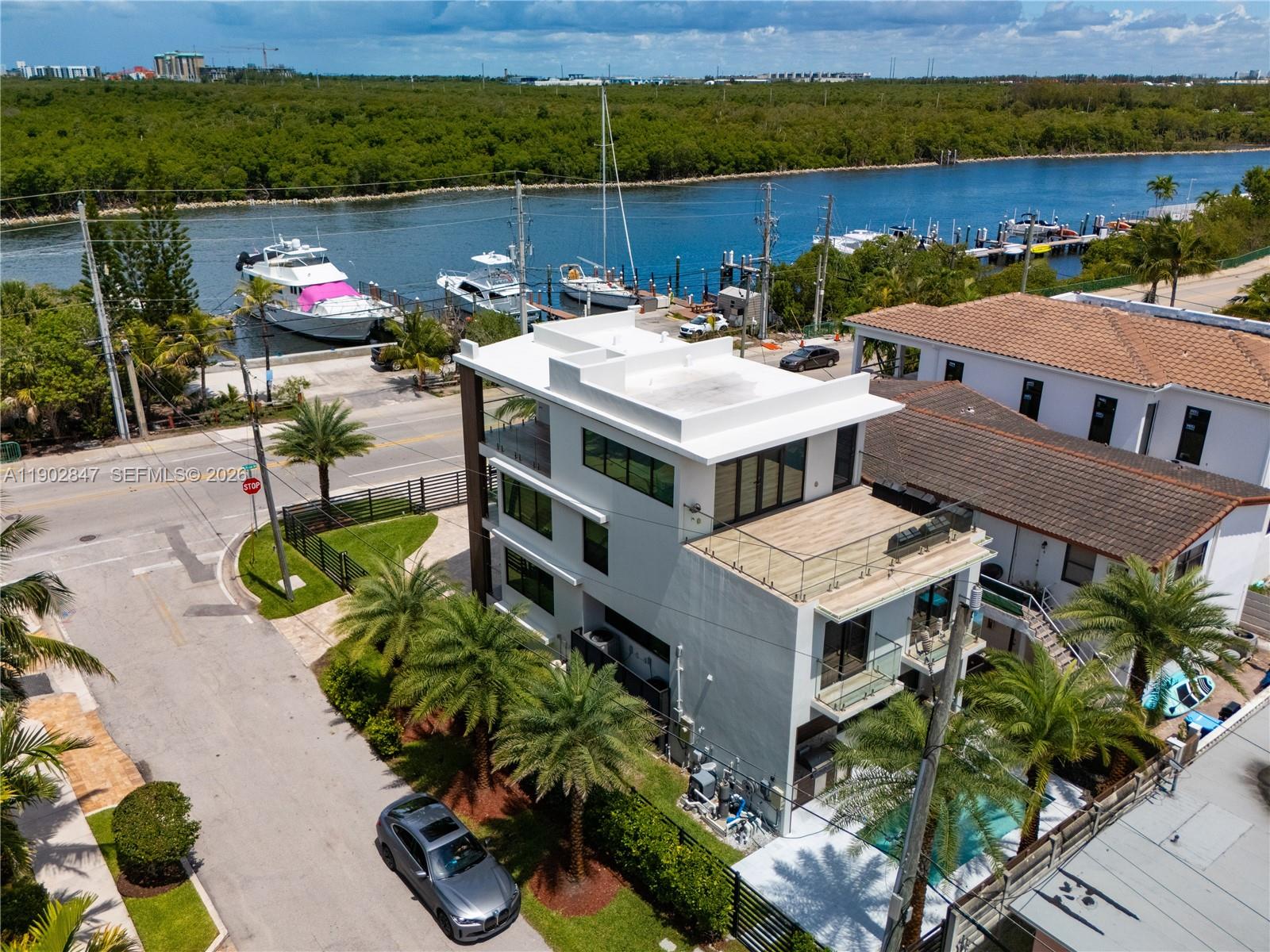 HOLLYWOOD CENTRAL BEACH - Residential