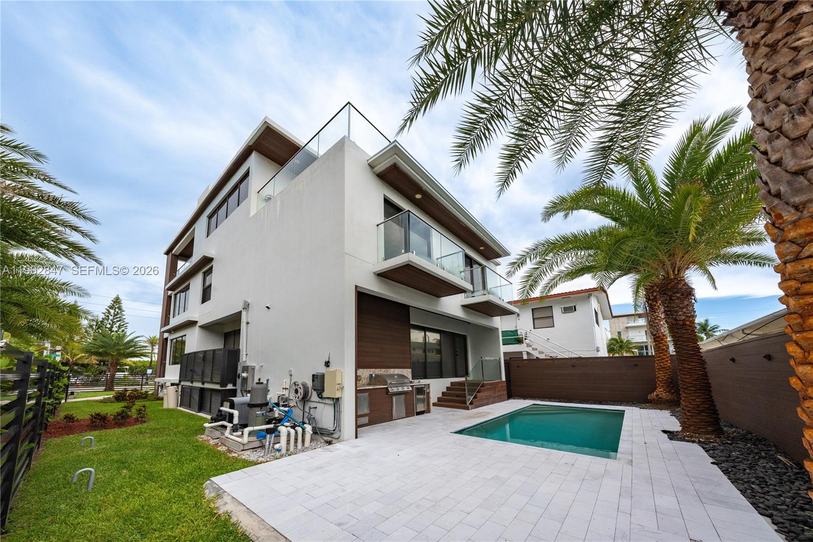 HOLLYWOOD CENTRAL BEACH - Residential