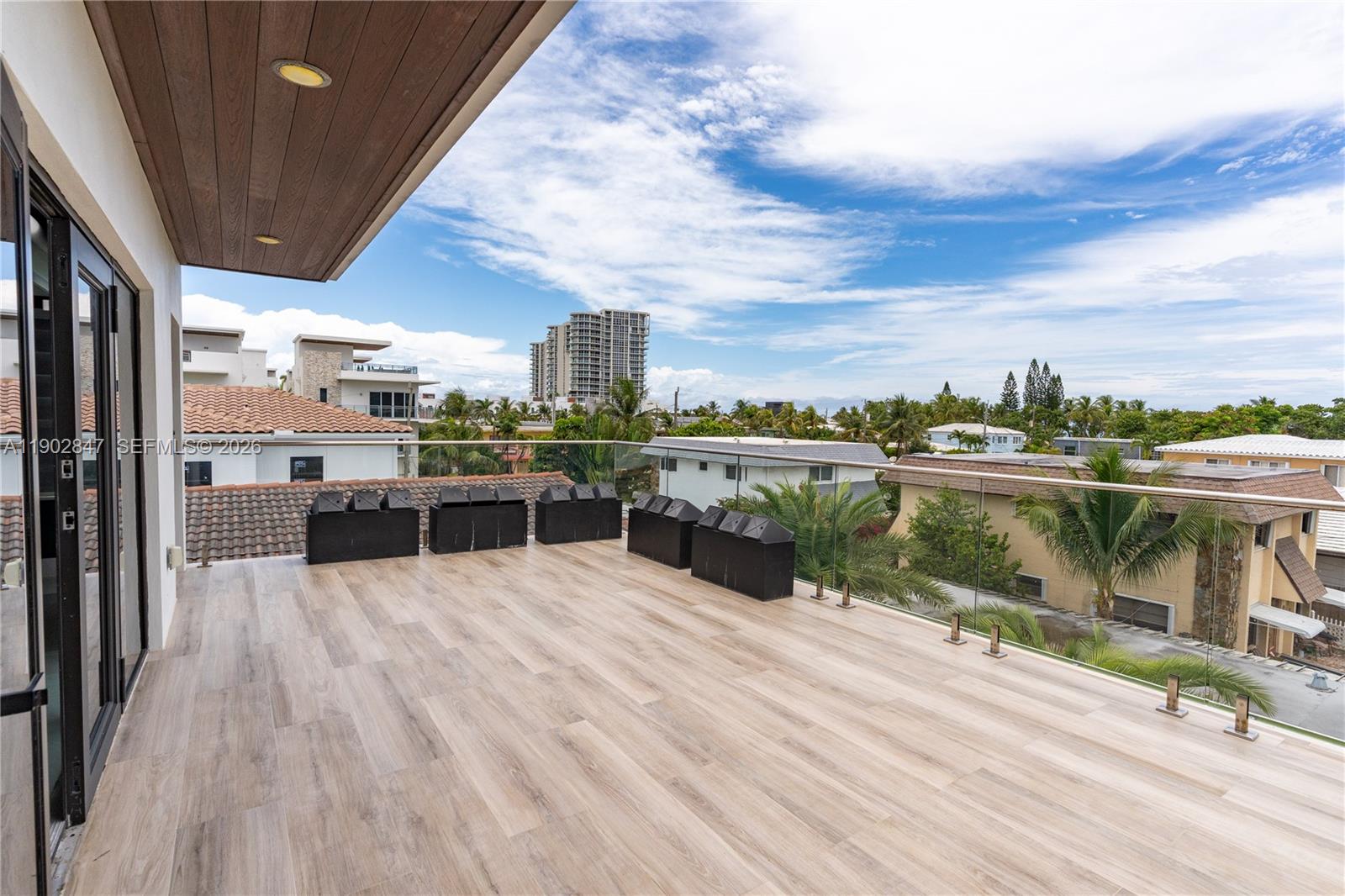 HOLLYWOOD CENTRAL BEACH - Residential
