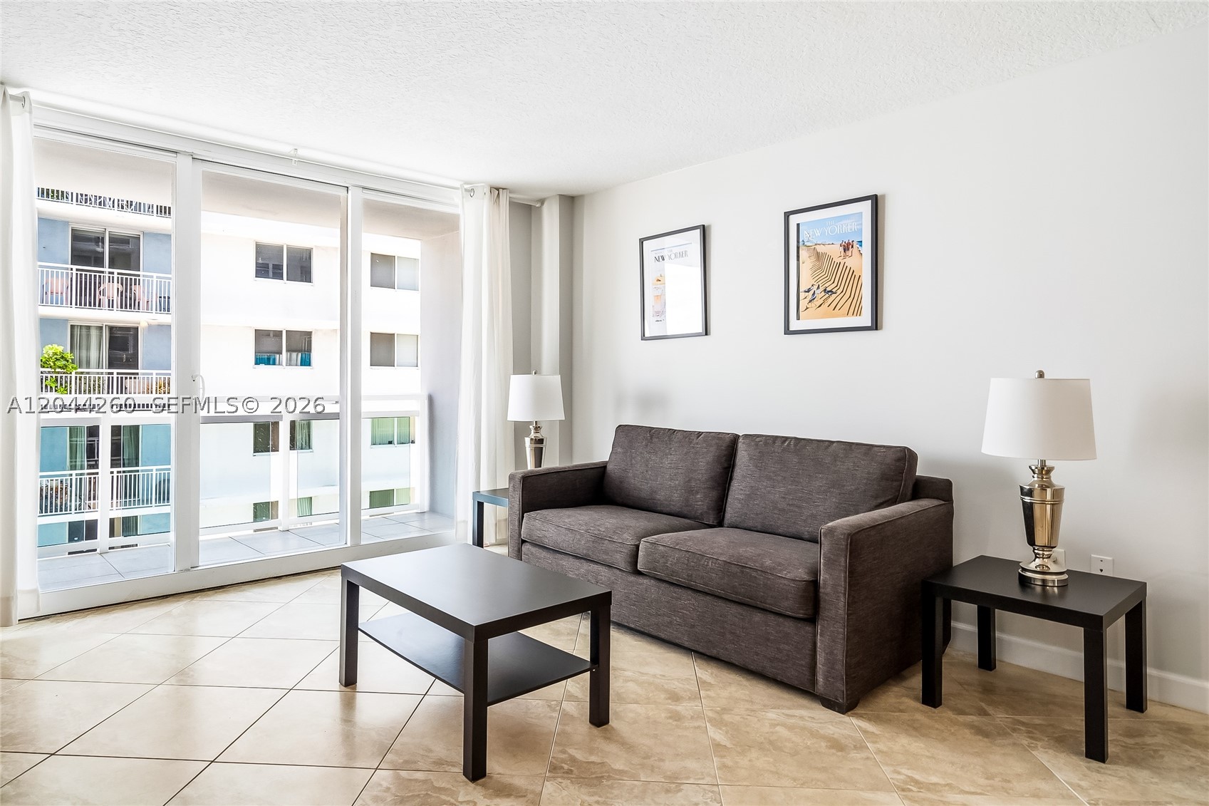 THE COLLINS CONDO - Residential
