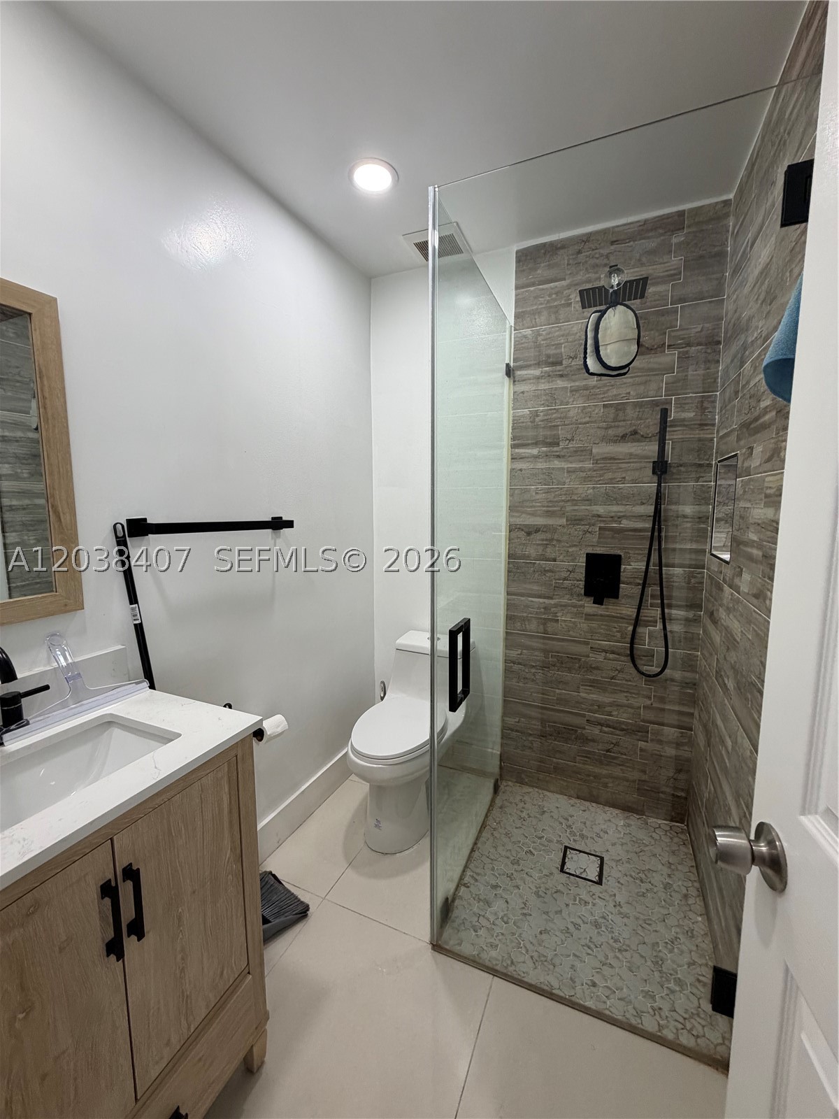 WEST MILLER HEIGHTS SEC 2 - Residential Lease