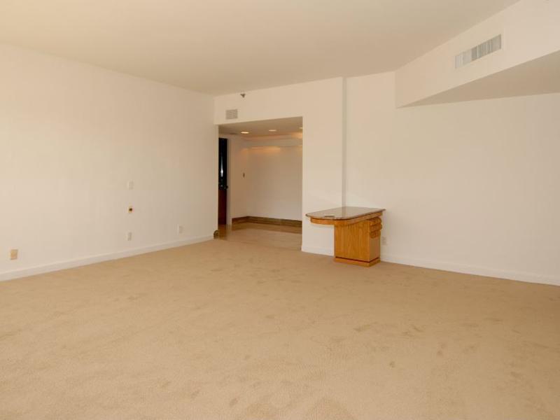 Turnberry Isle Yacht Club - Residential Lease