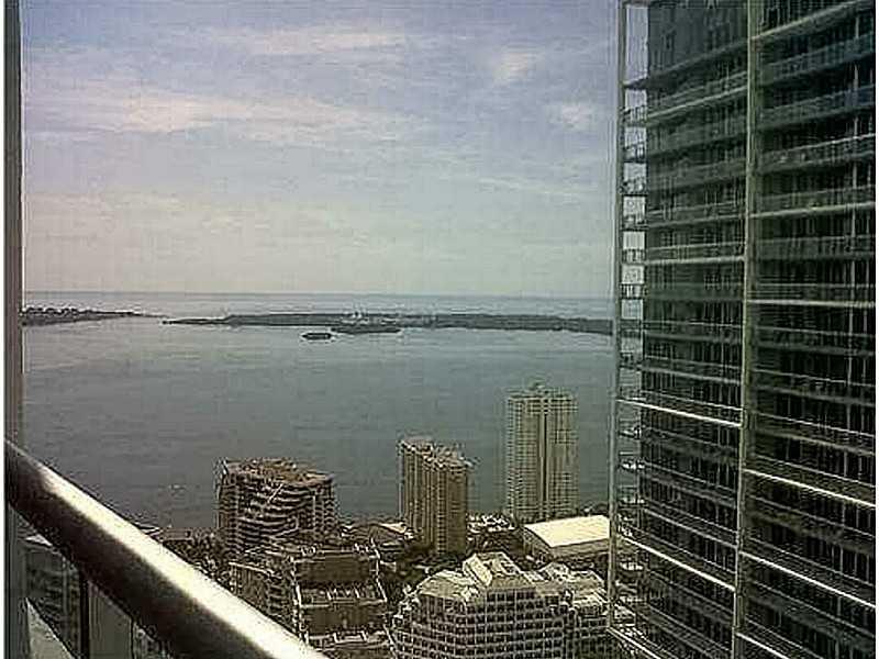 ICON BRICKELL TOWER ONE - Residential Lease