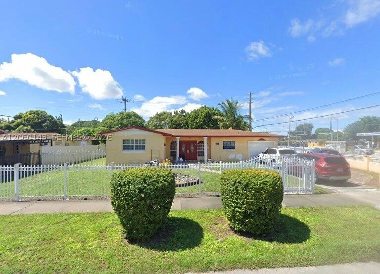 SCOTT LAKE MANOR SEC 4 - Residential