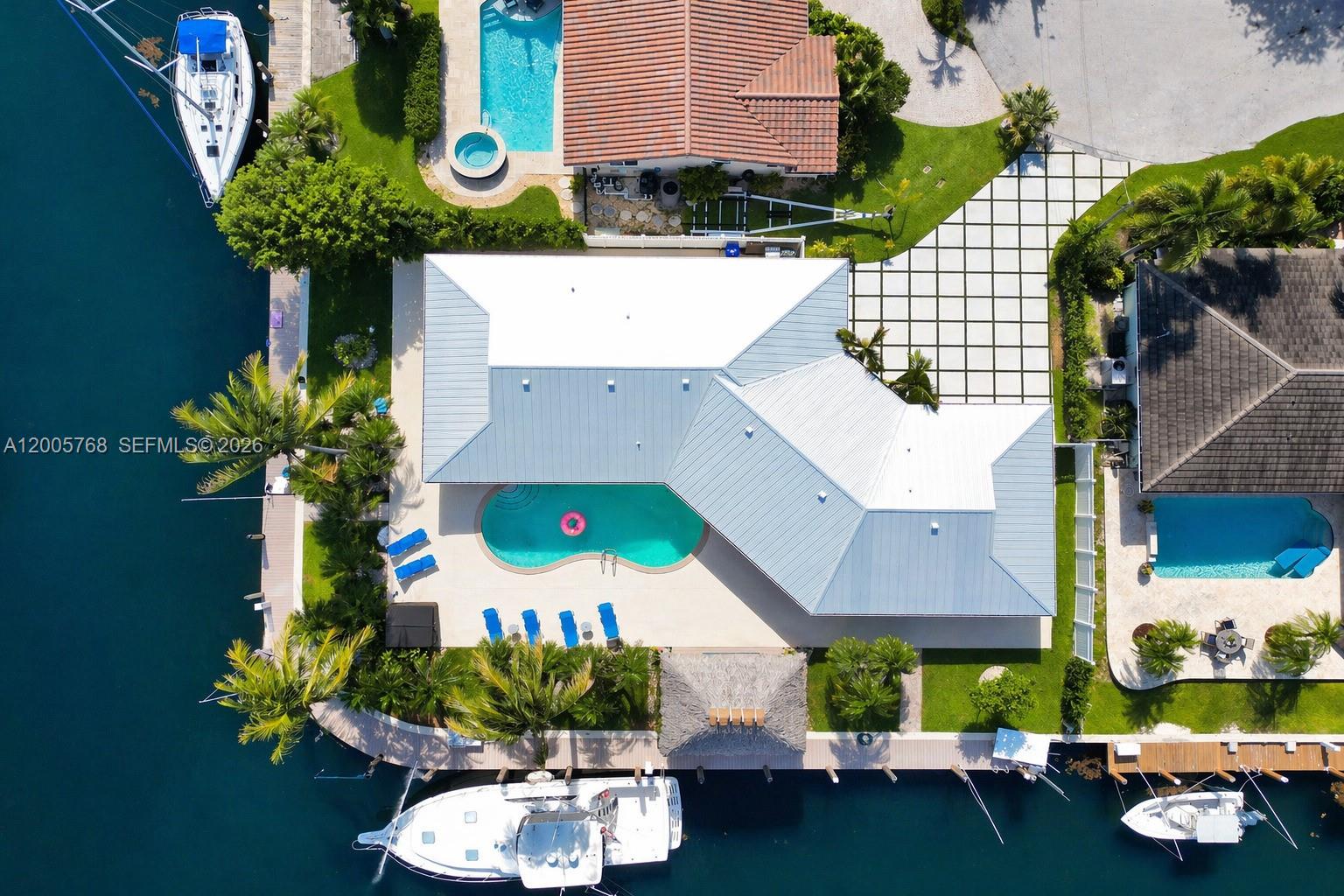 HARBOR VILLAGE - Residential
