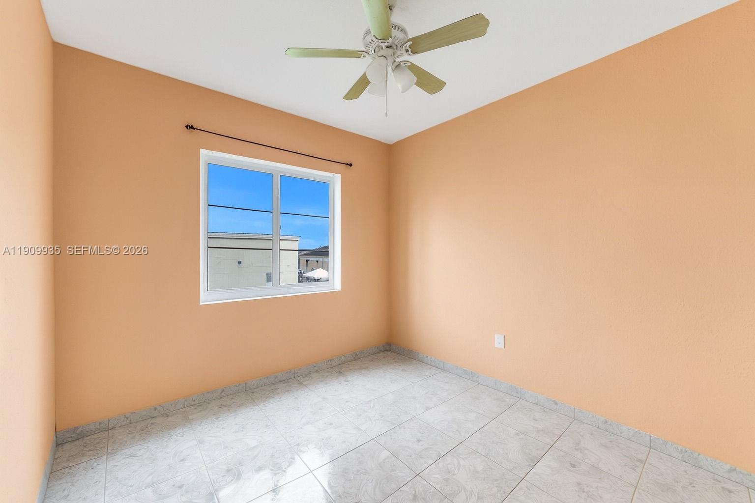 SUNSET PALM VILLAS CONDO - Residential
