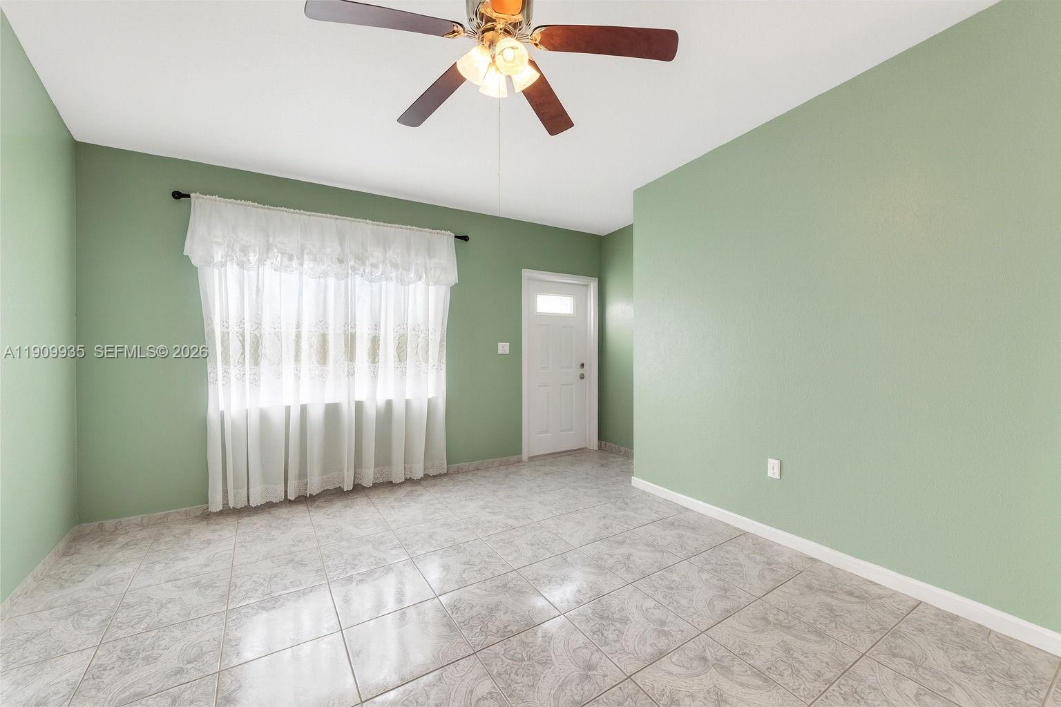 SUNSET PALM VILLAS CONDO - Residential