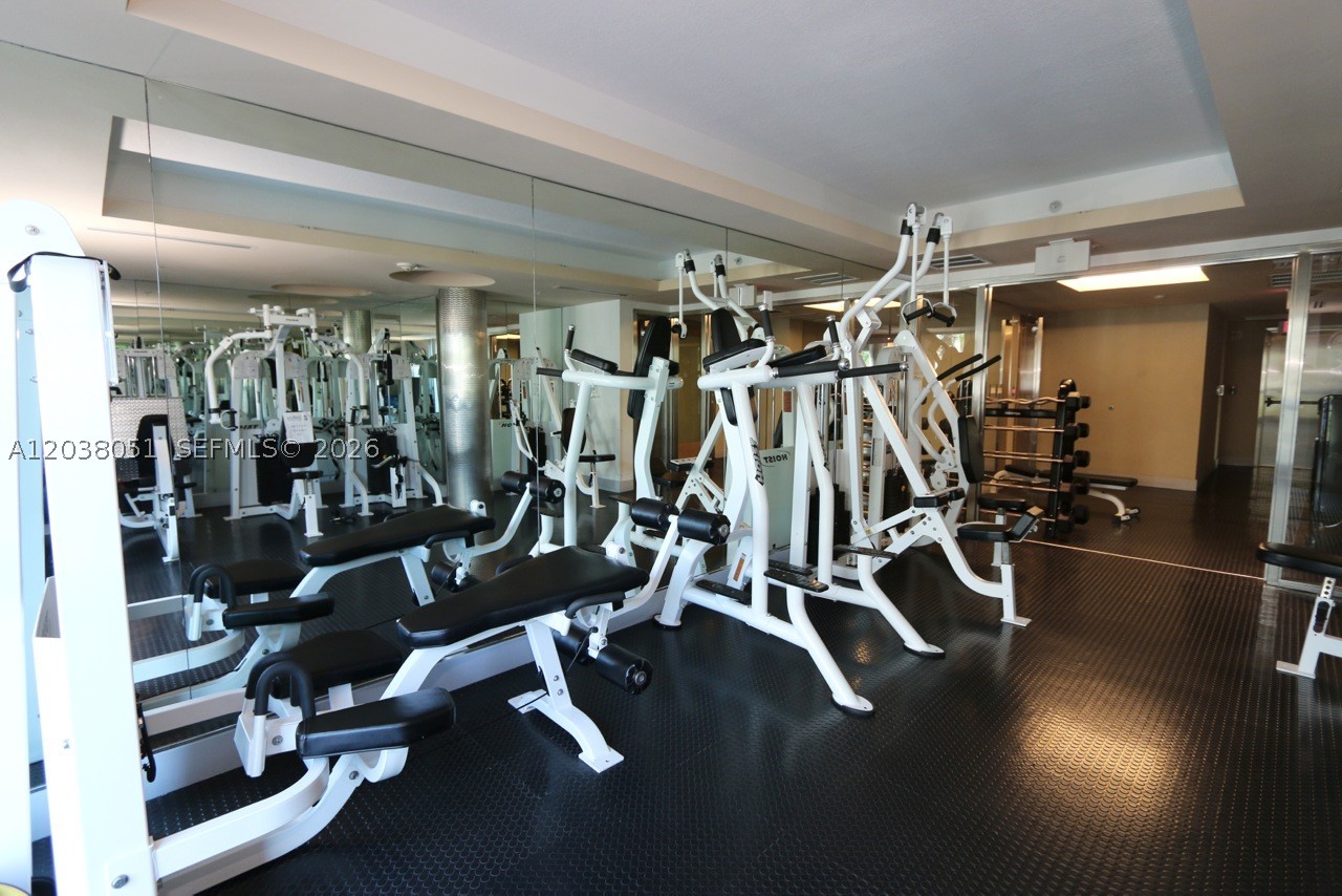 THE COSMOPOLITAN RESIDENC - Residential Lease