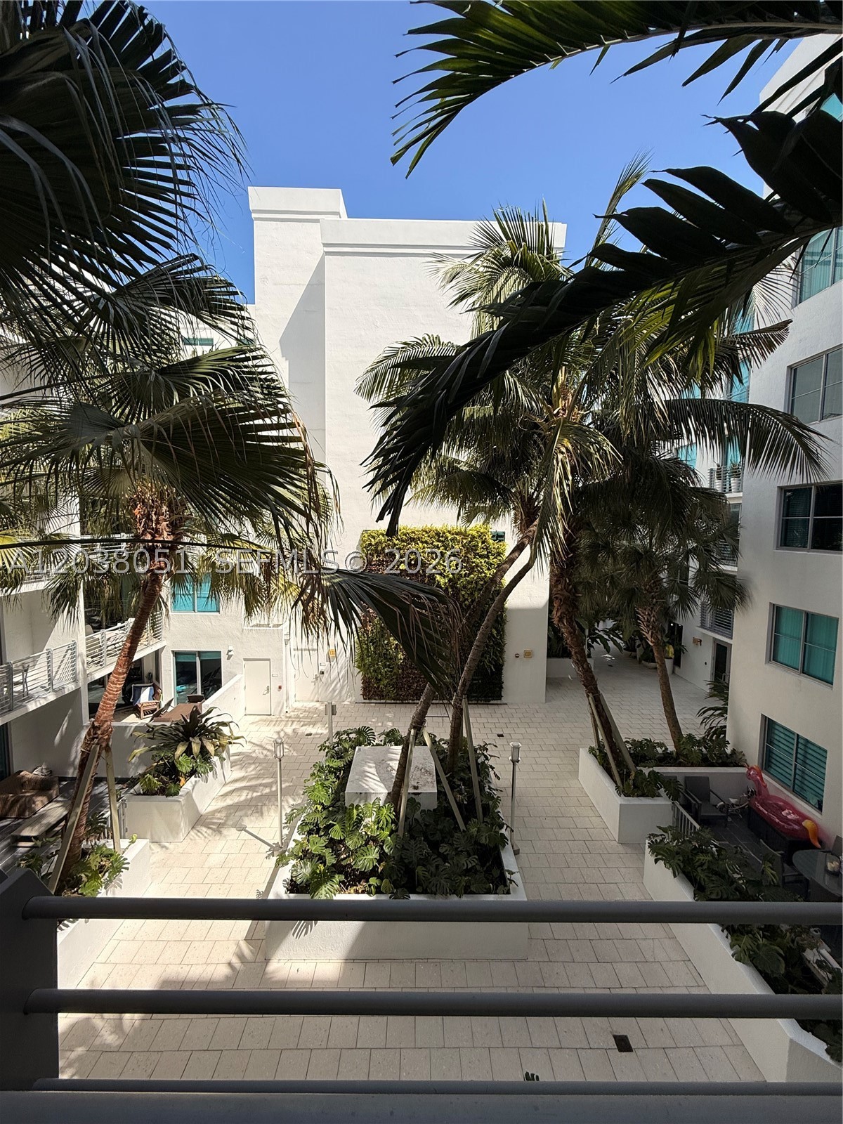 THE COSMOPOLITAN RESIDENC - Residential Lease