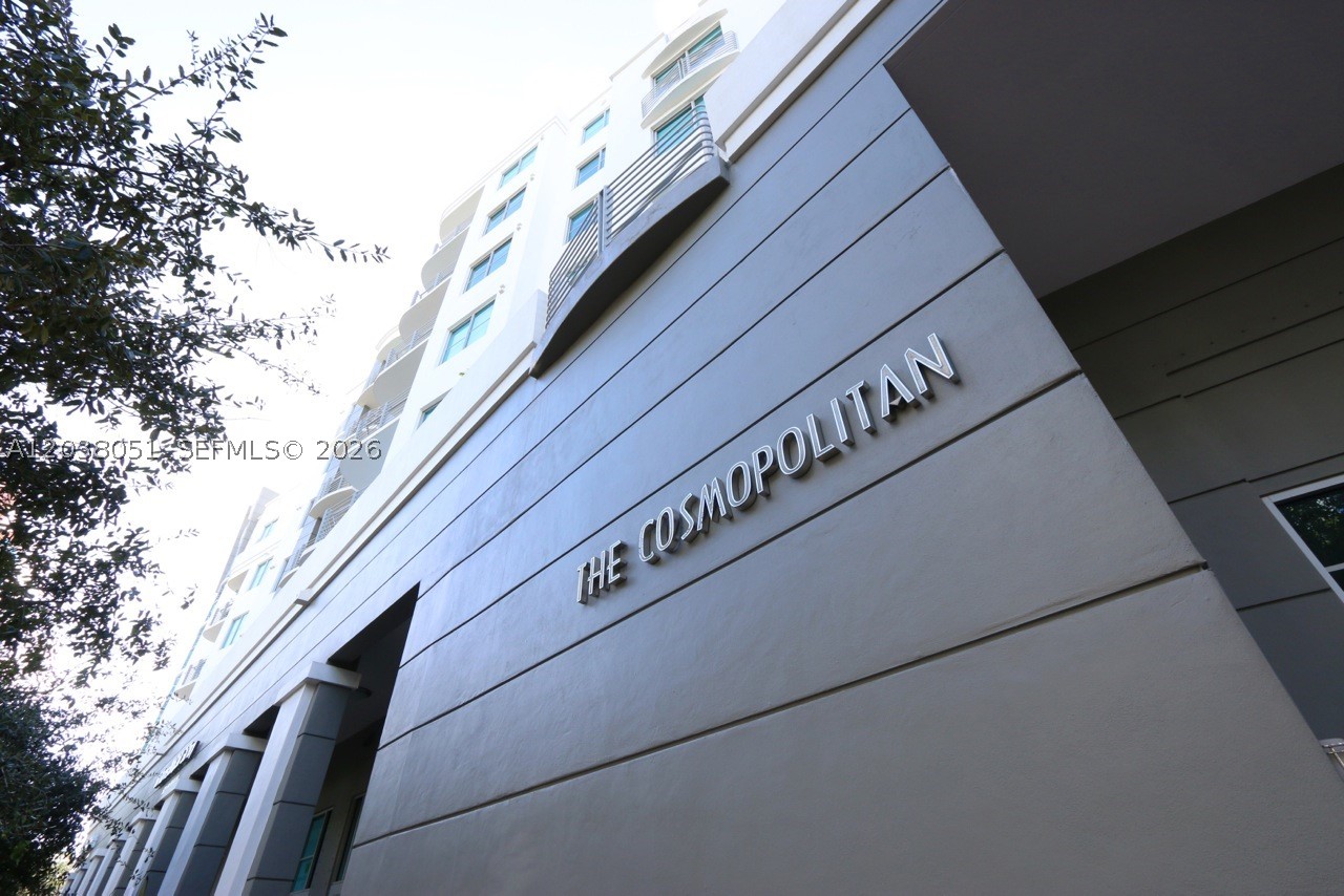 THE COSMOPOLITAN RESIDENC - Residential Lease