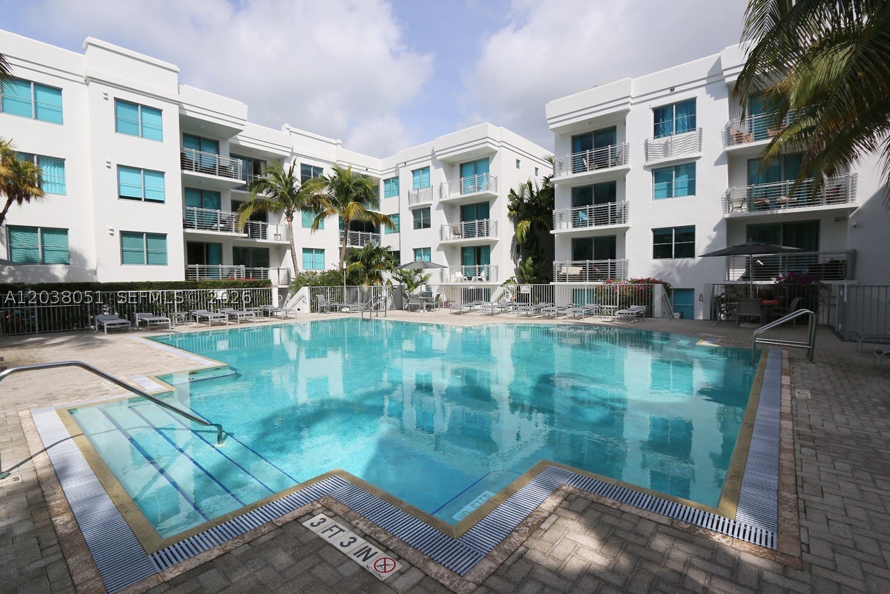 THE COSMOPOLITAN RESIDENC - Residential Lease