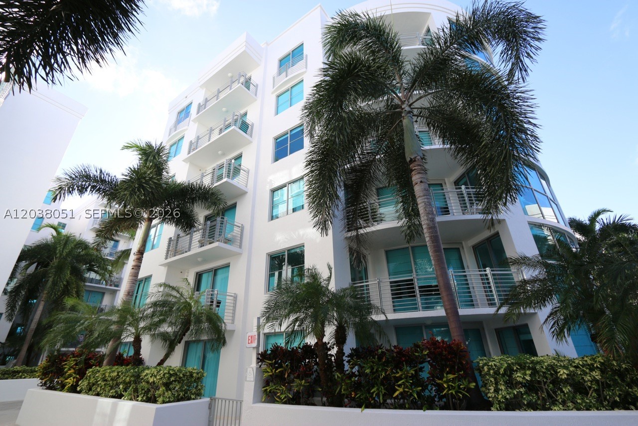 THE COSMOPOLITAN RESIDENC - Residential Lease