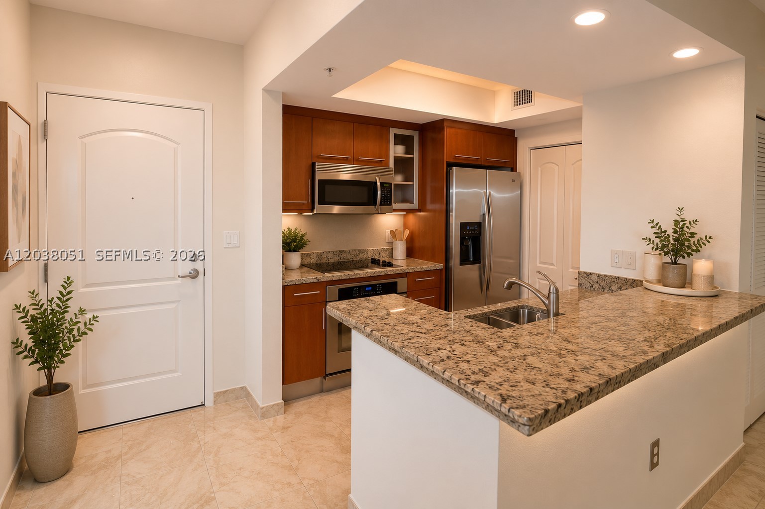 THE COSMOPOLITAN RESIDENC - Residential Lease