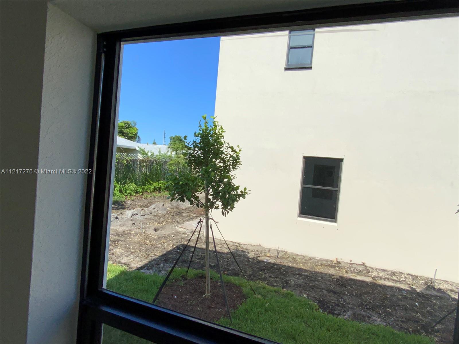 VIA VENTURA NEIGHBORHOOD - Residential Lease