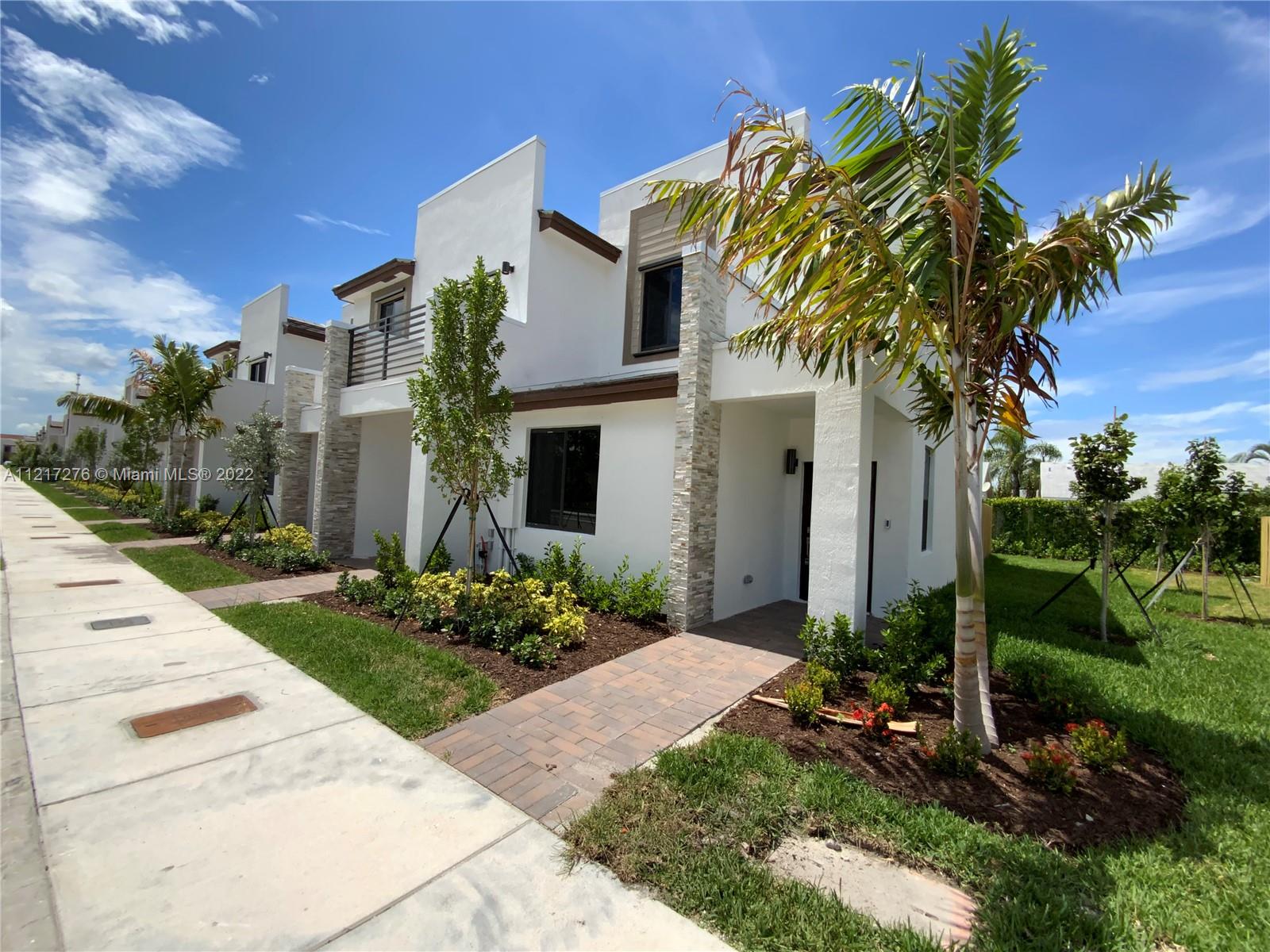 VIA VENTURA NEIGHBORHOOD - Residential Lease