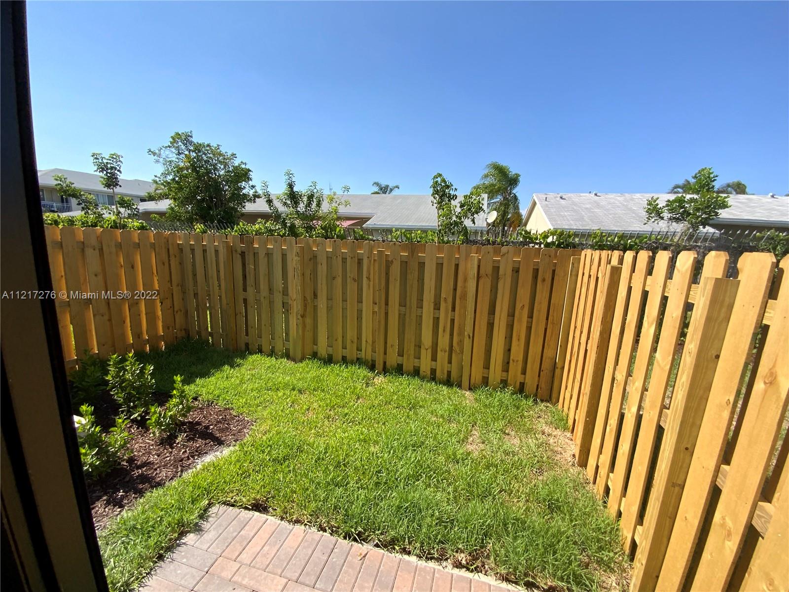 VIA VENTURA NEIGHBORHOOD - Residential Lease