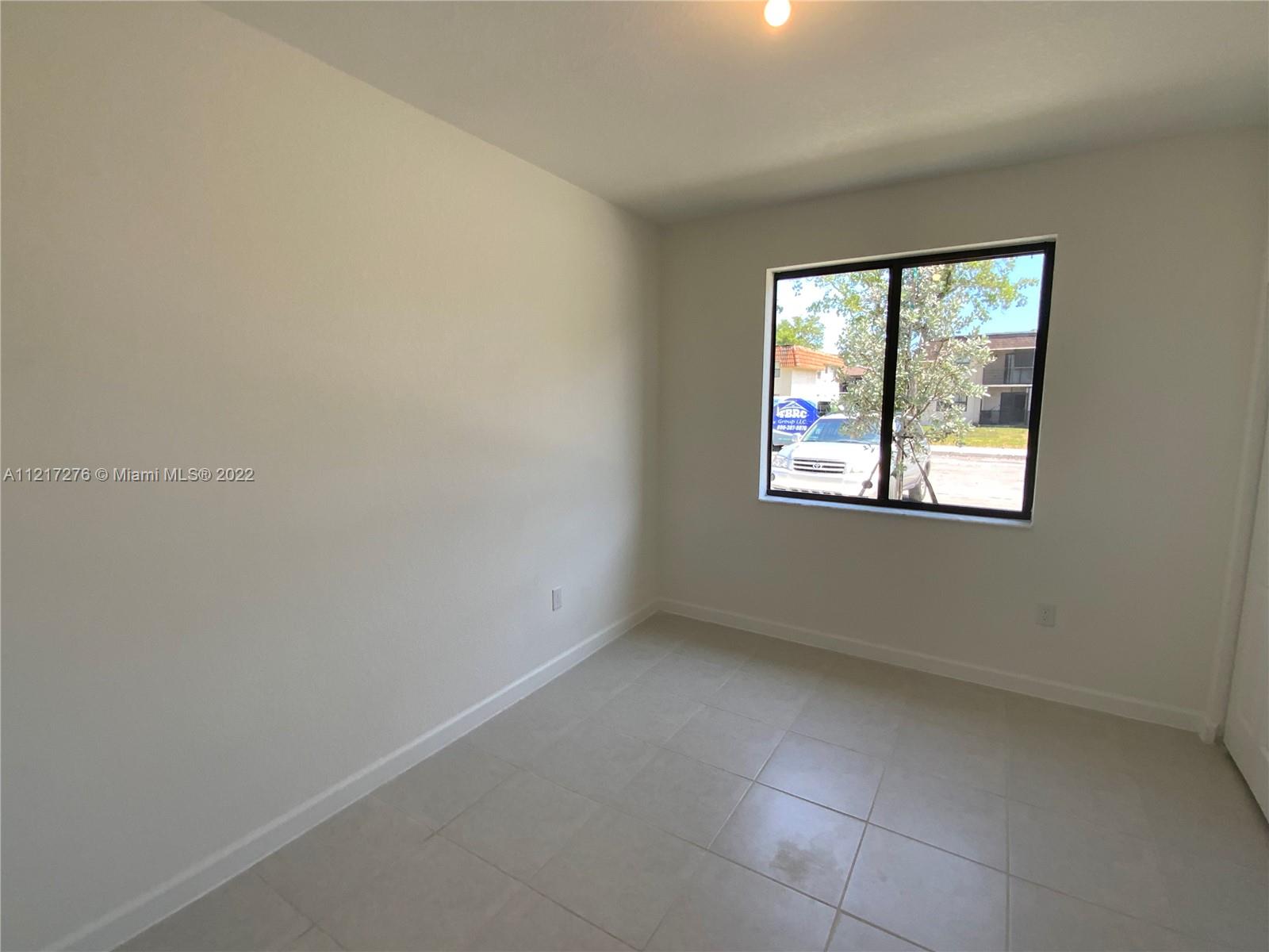 VIA VENTURA NEIGHBORHOOD - Residential Lease
