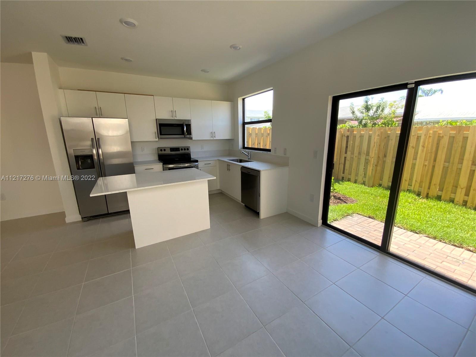 VIA VENTURA NEIGHBORHOOD - Residential Lease