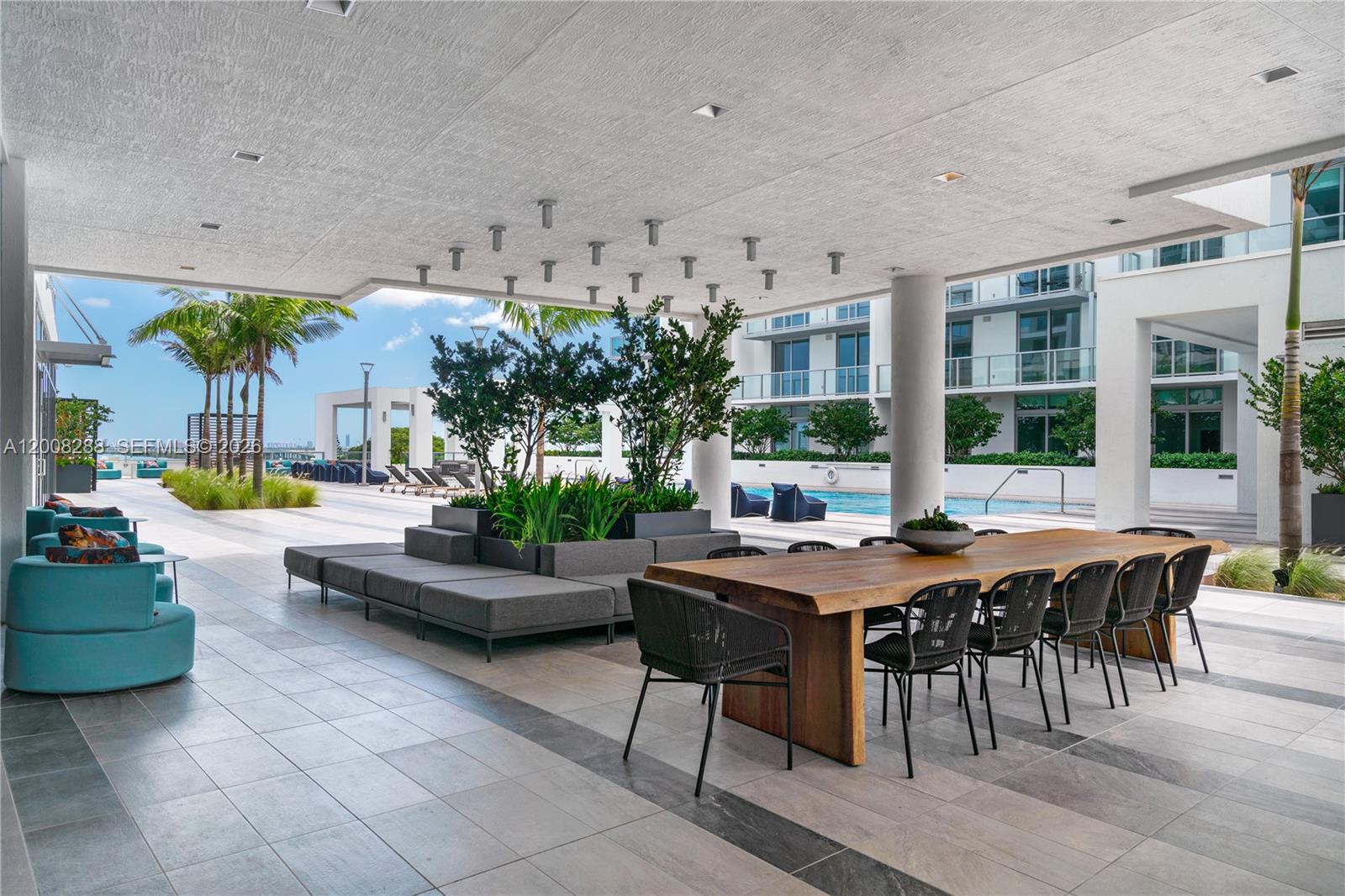Quadro Residences - Residential